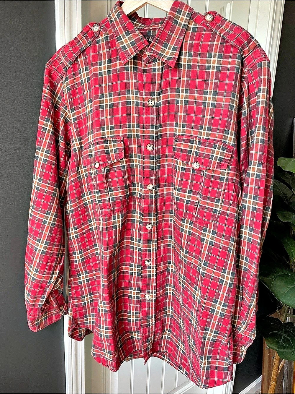 VTG Willis & Geiger Plaid Lightweight Button-up Shirt Safari Field Epaulets Sz L